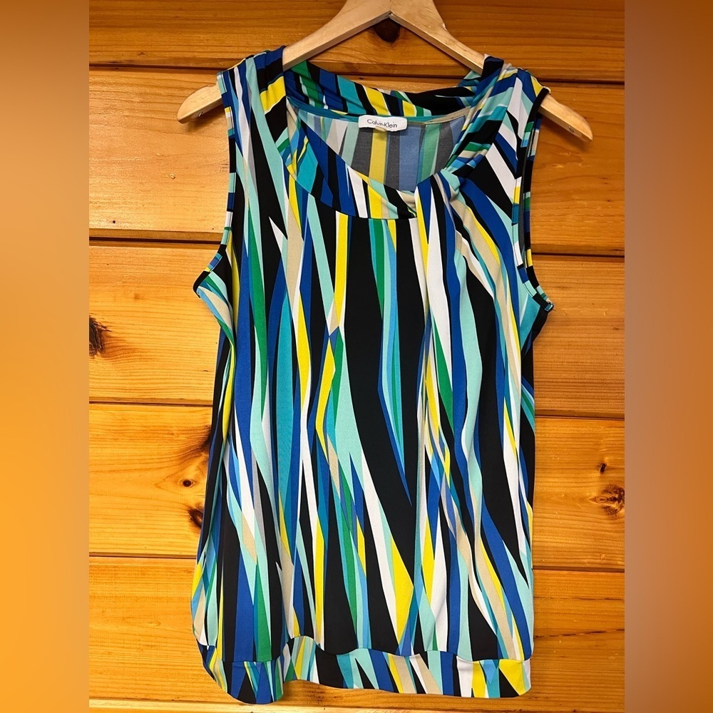 Calvin Klein Sleeveless Geometric Colorful Large Stretchy Top Round Neck
